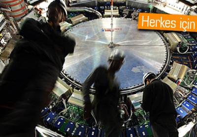 CERN, 300 TB’LIK VERİYİ İNTERNETTE YAYINLADI